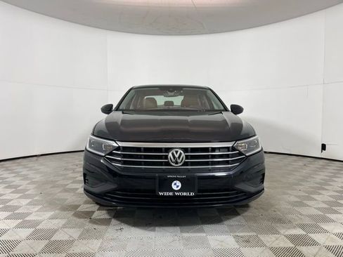 Used 2021 Volkswagen Jetta SEL image 2