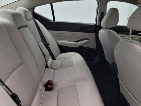 Used 2024 Nissan Altima 2.5 SV image 19