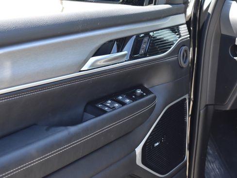 New 2026 Jeep Grand Wagoneer Limited AWD/4WD image 25
