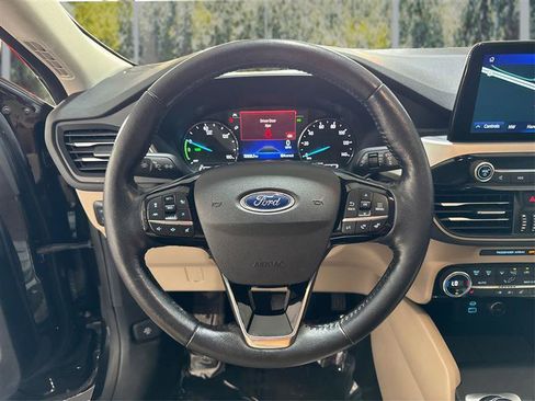 Used 2021 Ford Escape SEL AWD/4WD image 18