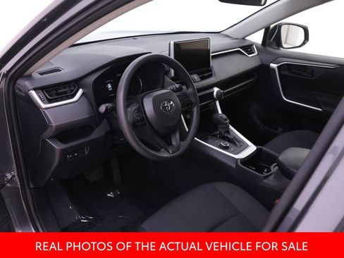Certified 2025 Toyota RAV4 LE AWD/4WD image 3