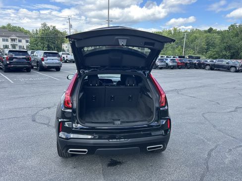 Certified 2025 Cadillac XT4 Premium Luxury w/ Cold Weather Package AWD/4WD image 12