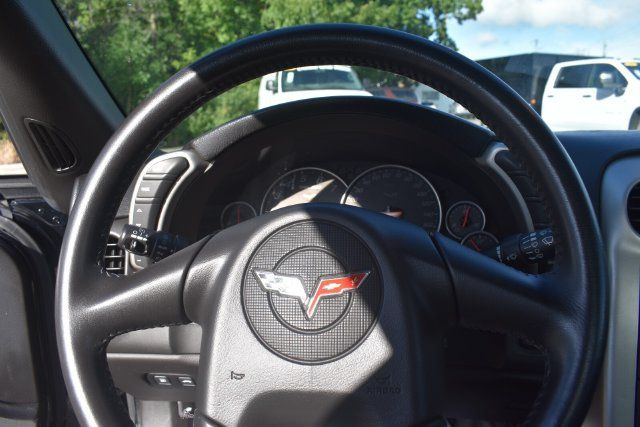 Used 2005 Chevrolet Corvette Convertible w/ Preferred Equipment Group RWD image 28