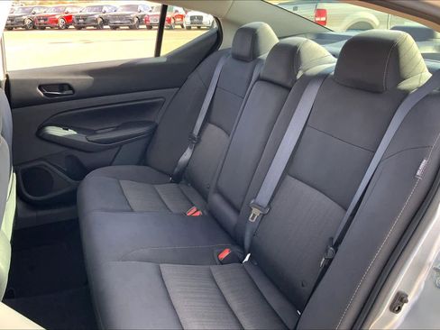 Used 2024 Nissan Altima 2.5 SV image 20