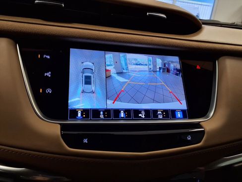 Certified 2023 Cadillac XT5 Sportv w/ Platinum Package image 27