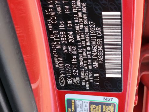 Used 2021 Hyundai Elantra Limited w/ Cargo Package image 27