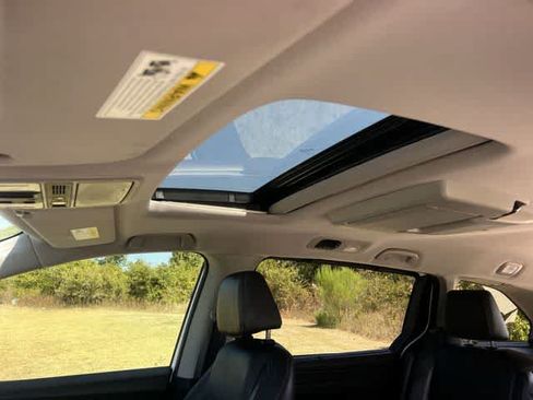 Used 2023 Honda Odyssey Touring image 32