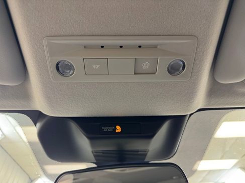 New 2026 Nissan Kicks SV w/ Charging Package image 39