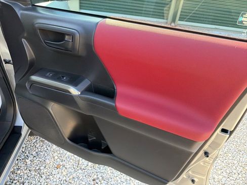 Certified 2022 Toyota Tacoma SR5 w/ Black Out Package (TMS) image 20