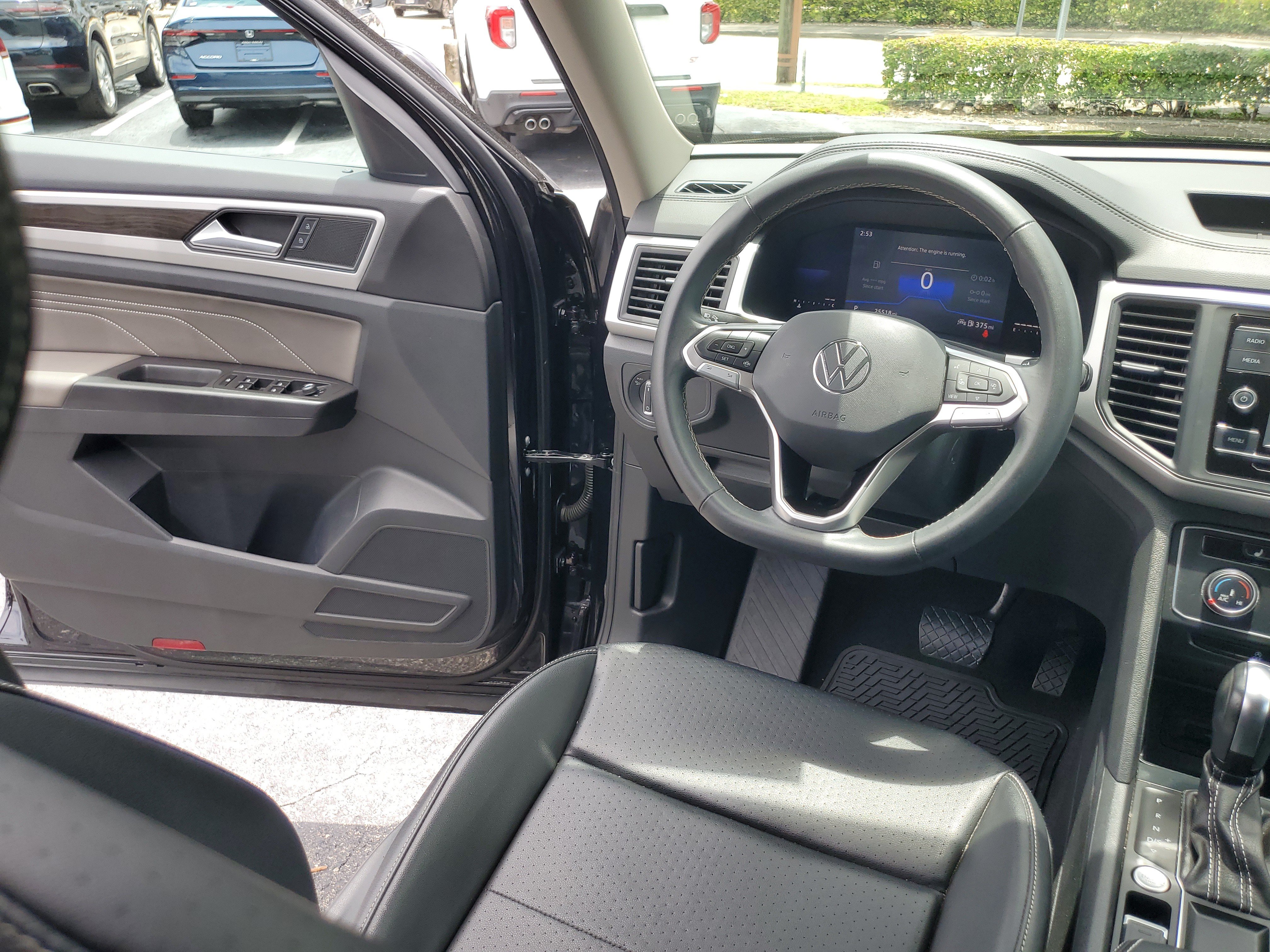 Certified 2022 Volkswagen Atlas SE FWD image 14