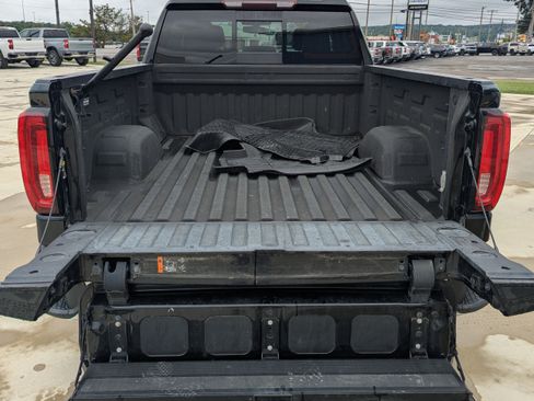 Used 2019 GMC Sierra 1500 SLT w/ SLT Premium Package AWD/4WD image 3