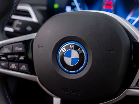 Used 2025 BMW i4 M50 AWD/4WD image 24