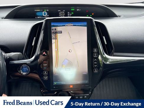 Used 2017 Toyota Prius Prime Advanced FWD image 15