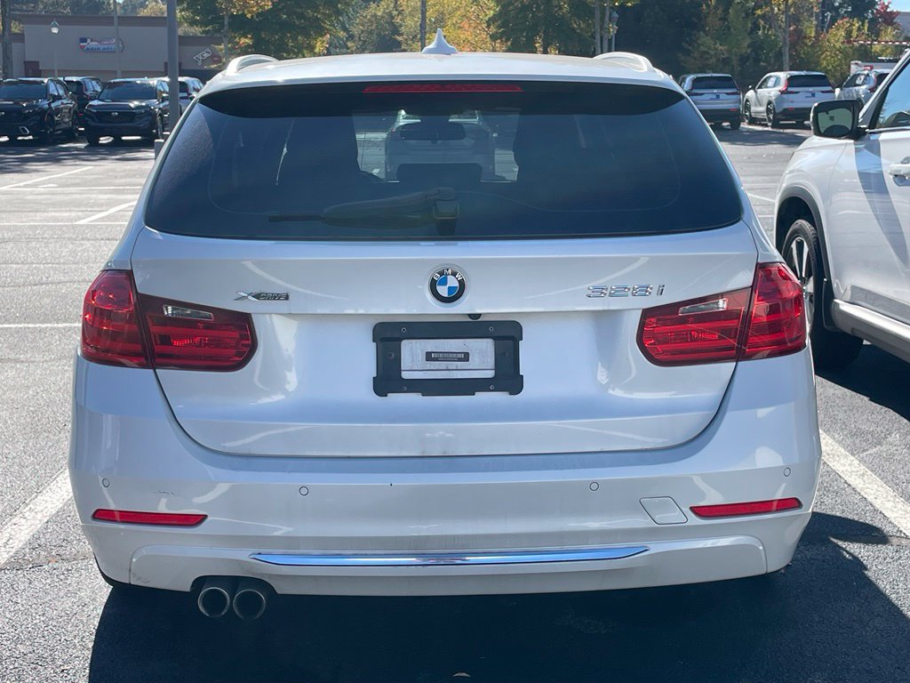 Used 2015 BMW 328i xDrive Wagon AWD/4WD image 4