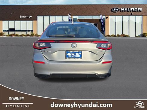 Used 2025 Honda Civic Sport image 4