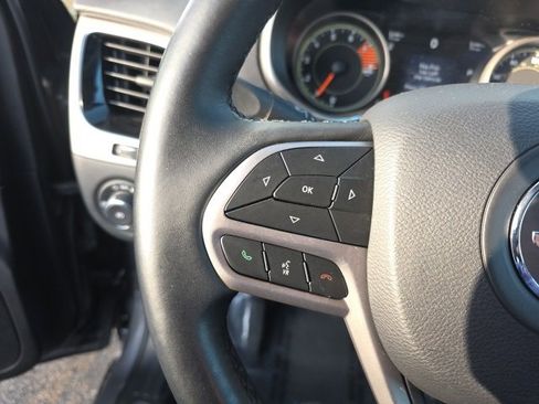 Used 2019 Jeep Cherokee High Altitude image 27