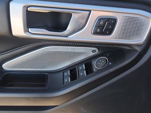 Used 2020 Ford Explorer ST w/ ST Street Pack image 10