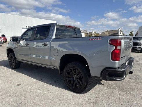 Used 2024 Chevrolet Silverado 1500 Custom Trail Boss w/ LPO, Dark Essentials Package image 2