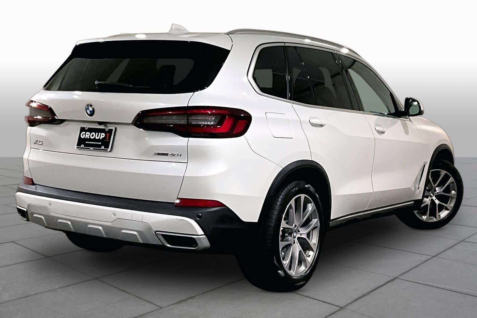 Used 2022 BMW X5 xDrive40i w/ Premium Package AWD/4WD image 12