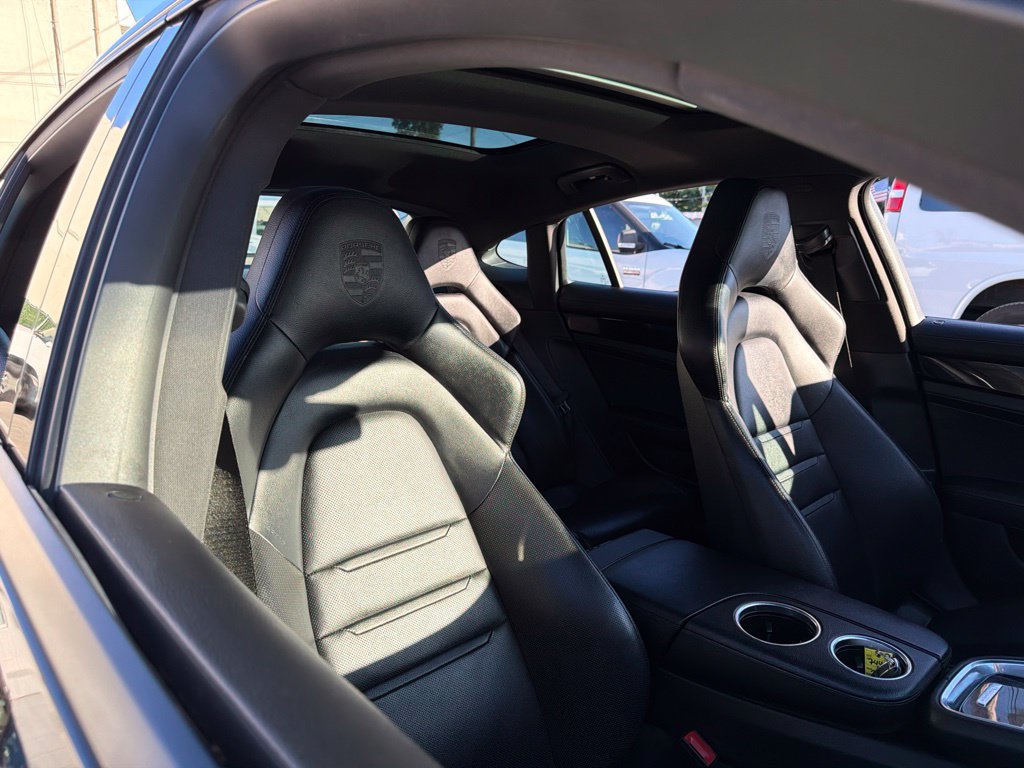 Used 2018 Porsche Panamera RWD image 14