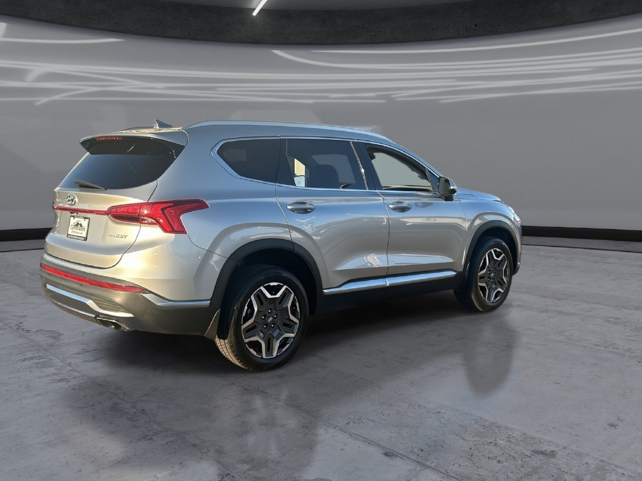 Used 2023 Hyundai Santa Fe Limited AWD/4WD image 5