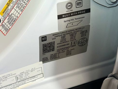 Certified 2024 Cadillac XT6 Sport w/ LPO, Floor Liner Package AWD/4WD image 36