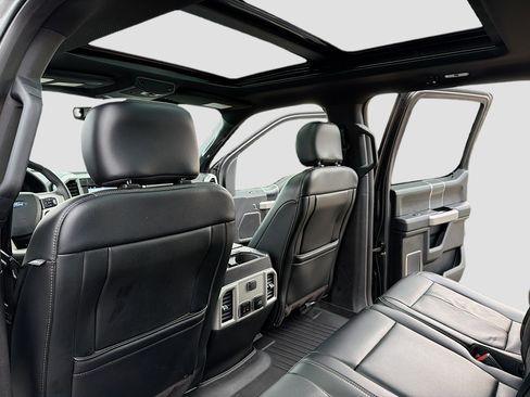 Used 2018 Ford F150 Lariat image 6