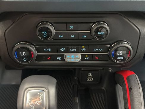 Used 2026 Ford Bronco Heritage Edition AWD/4WD image 23