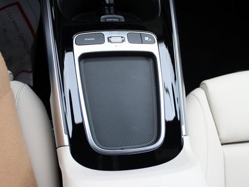 New 2025 Mercedes-Benz GLB 250 4MATIC image 28