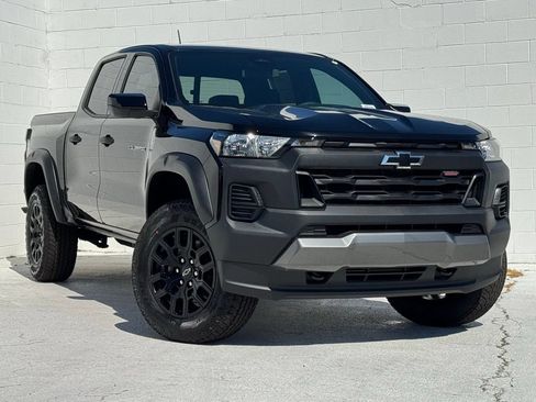 New 2026 Chevrolet Colorado Trail Boss AWD/4WD image 2