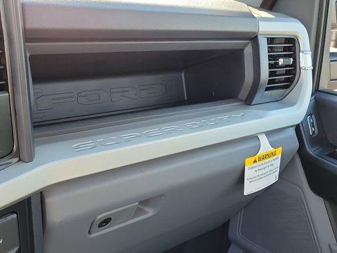 New 2026 Ford F550 4x4 Regular Cab Super Duty image 28