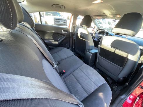 Used 2018 Kia Forte S FWD image 28