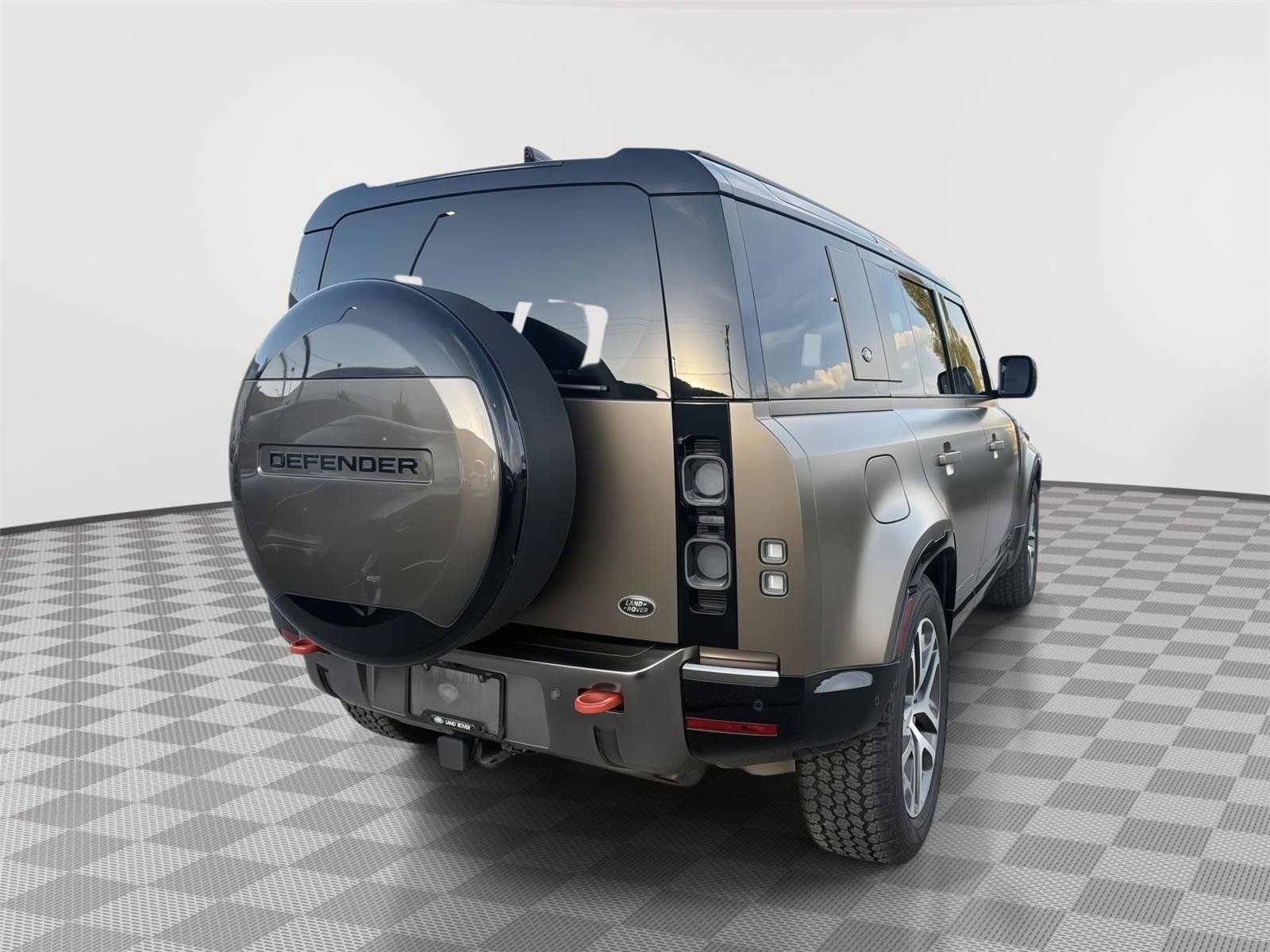 Used 2020 Land Rover Defender 110 X AWD/4WD image 5