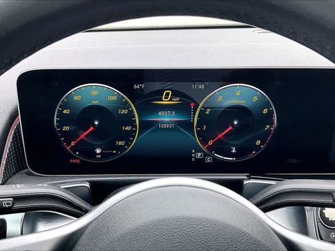 Used 2020 Mercedes-Benz GLB 250 GLB 250 image 24