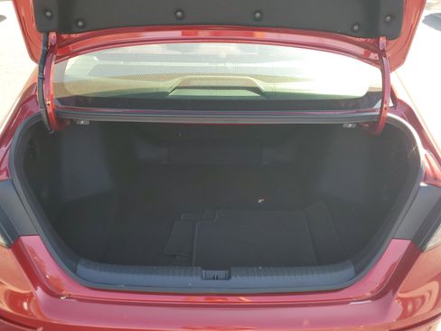 Used 2024 Honda Accord EX-L image 10