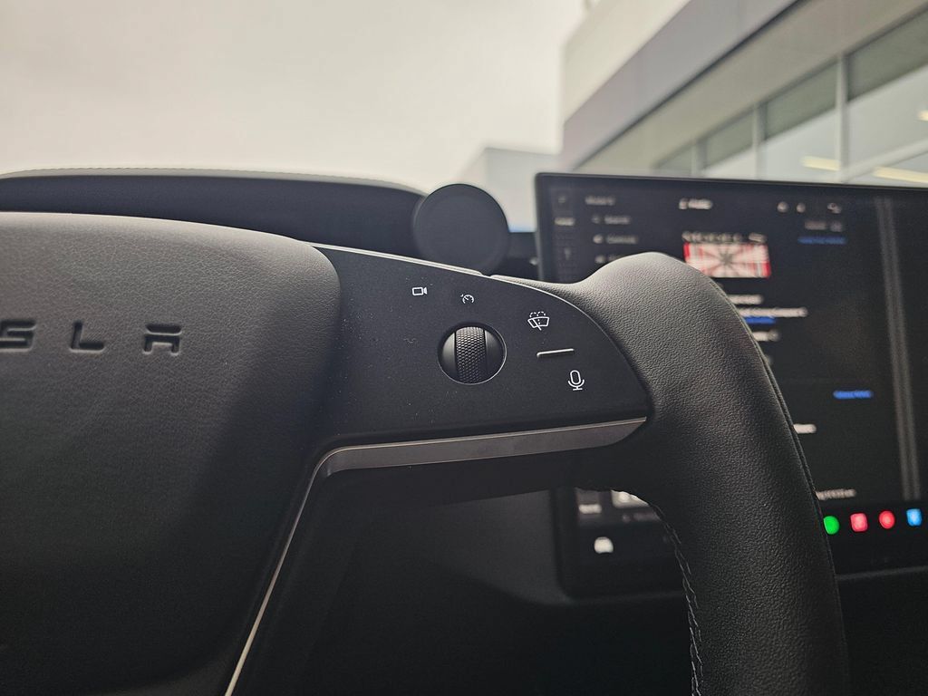 Used 2022 Tesla Model S Plaid AWD/4WD image 34
