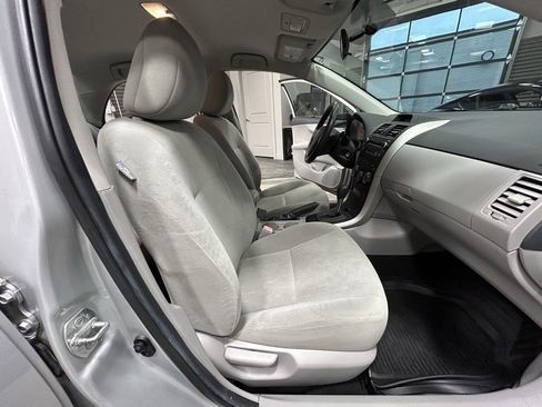 Used 2013 Toyota Corolla L image 33