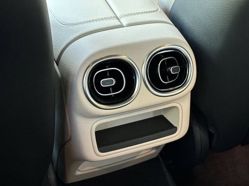 Certified 2024 Mercedes-Benz GLC 300 image 32