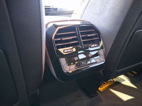 New 2026 BMW iX xDrive60 w/ M Sport Package image 27