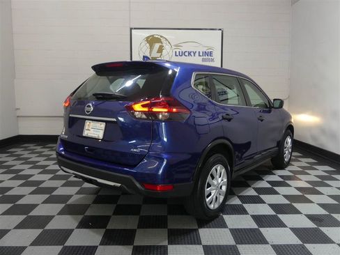 Used 2020 Nissan Rogue S AWD/4WD image 10