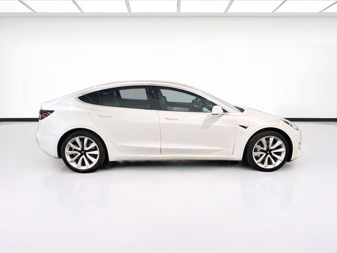 Used 2020 Tesla Model 3 Standard Range Plus image 24