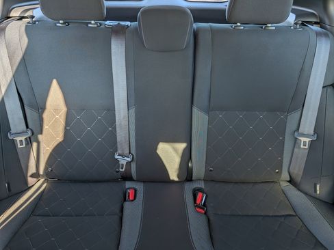 Used 2020 Nissan Kicks S image 12