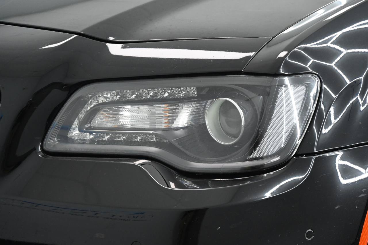 Used 2021 Chrysler 300 Touring L RWD image 8