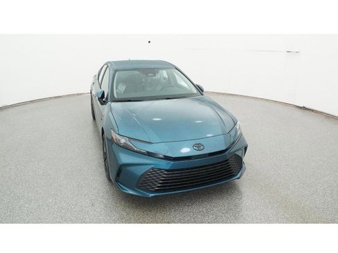 New 2026 Toyota Camry LE image 14