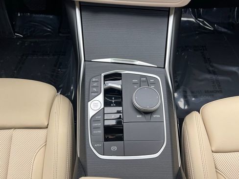 Used 2026 BMW 330i Sedan w/ Premium Package image 11