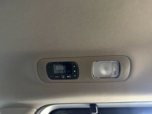 Used 2023 Honda Odyssey Touring image 46