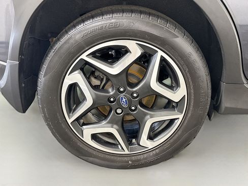 Used 2019 Subaru Crosstrek 2.0i Limited w/ Moonroof Package w/Navigation AWD/4WD image 33