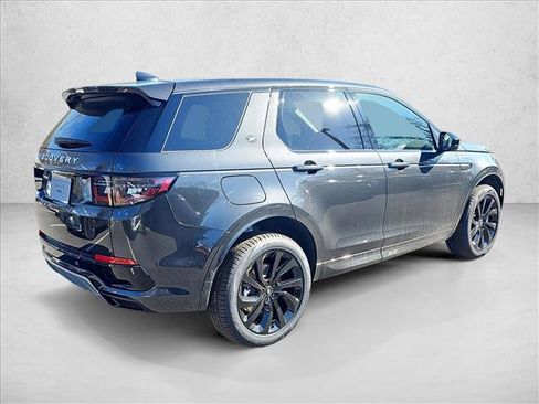 Used 2025 Land Rover Discovery Sport S image 5