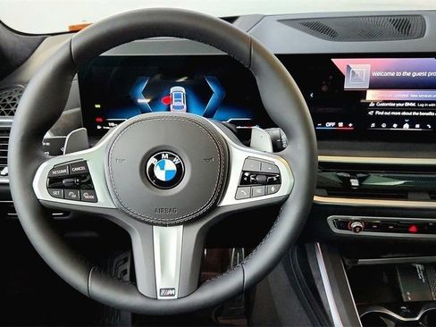 Used 2026 BMW X7 xDrive40i w/ M Sport Package AWD/4WD image 23
