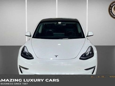 Used 2023 Tesla Model 3 Standard Range RWD image 1
